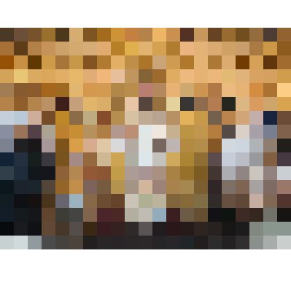 Ф/цв. Епископ Покровский и Николаевский Пахомий на праздничном богослужении в храме благославляет прихожан .  Энгельс. 2017