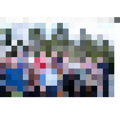 Ф/цв. Ветераны войны и труда (мостовики) на приземлении Гагарина. Энгельсский р-н. 05.05.2011