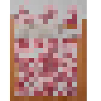 Полотенце домотканное бело, по краям - кружева и вышивка