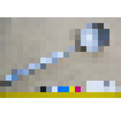 Половник металлический эмалированный, белого цвета с синими прожилками с длинной плоской ручкой