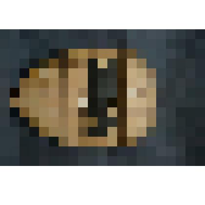 Щит деревянный, миндалевидный, средневекового воина