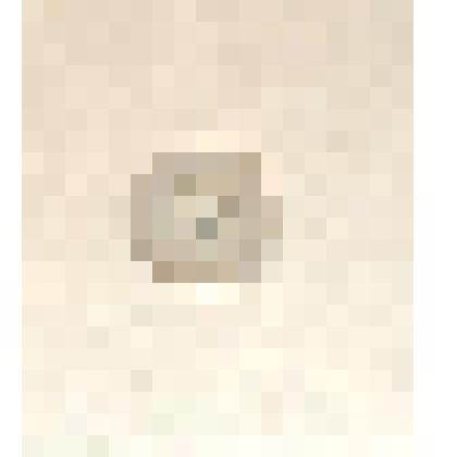 Пуговица круглой формы  с четырьмя сквозными отверстиями, рубашечная