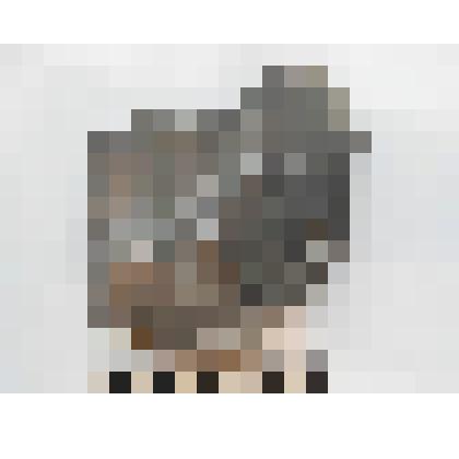 Археология. Фрагмент стенки и дна сосуда.  У края слома расположено отверстие просверленное после обжига (вероятно след ремонта)