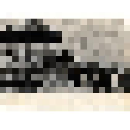 Открытка иллюстрированная фотографическая видовая  "Сталинград.Экскурсанты у танка Т-34, установленного на месте соединения частей Советской Армии 26.1.1943 года " //Коллекция черно-белых открыток с видами г. Сталинграда из 29 открыток