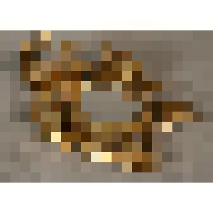 Зеркало в резной раме