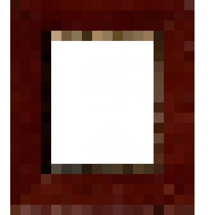 Рама красного дерева с гладкими широкими бортами, с бронзовым чеканным кантом