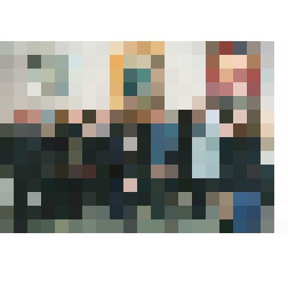 Ф/цв. Энгельсские художники на вернисаже в Энгельсском краеведческом музее (Говоров А., Васильев А., Усанов М., Дворников С., Федулова К. и др.). 2001