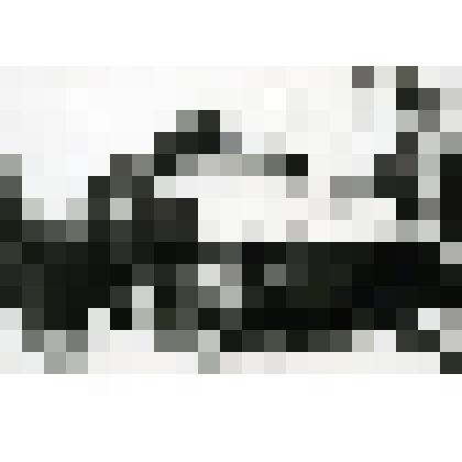 Фото ч/б. Западный фронт. Разгром немцев под Москвой. Первые трофеи. Бойцы 8 Гвардейской им. И.В.Панфилова стрелковой дивизии осматривают подбитый немецкий танк в д.Крюково. 8 декабря 1941 г