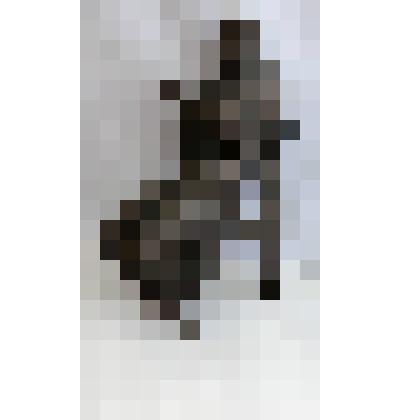 "Сидящий мужчина с трубкой"