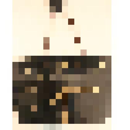 Часы настенные, черного цвета