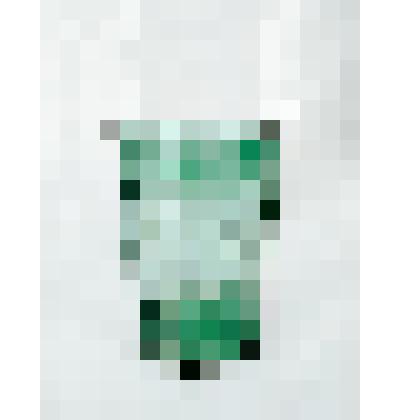 Стакан из зеленого стекла