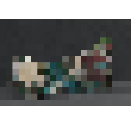 Изразец неправильной формы рельефный полихромный; цвета: зеленый, белый, бирюзовый, коричневый. Камин керамический, разноцветный, по рис. худ. Врубеля на тему "Микула Селянинович и Вольга"