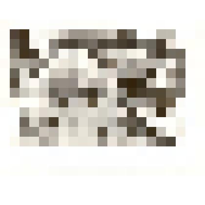 Фотография: мастер Милантьева за работой в цеху индивидуального пошива в г.Камень-на-Оби