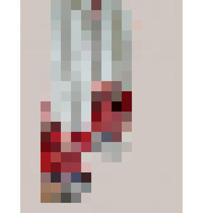 СУРПАН [сурбан] – женское головное покрывало, обязательная  принадлежность костюма замужней чувашской женщины