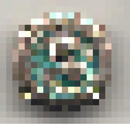 Значок нагрудный ученика четвертого класса, члена пионерской организации им. В.И.Ленина; подквадратной формы; золотистого и зеленого цветов, с булавочным креплением. Из коллекции по теме "Пионерская организация им. В.И.Ленина"