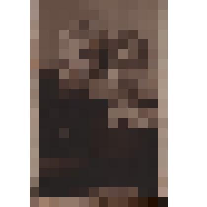 Фотография Слободченко Софии и ее подруги. на обороте надпись: "На память!!! Сестре Любе от сестры Сони и ее подруги Тоси. 25/I - 39г. Вспоминай хоть иногда чем никогда"