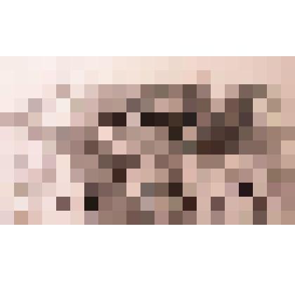 Фотография черно-белая. Групповое фото мужчины и женщины с ягнятами на руках