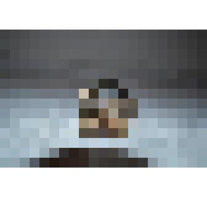 Чернильница стеклянная с металл. крышкой и рельефом из расходящихся лучей на внешней стороне дна