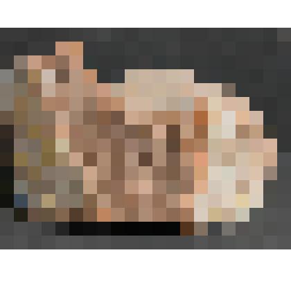 Изразец печной стенной угловой рельефный полихромный. Фрагмент