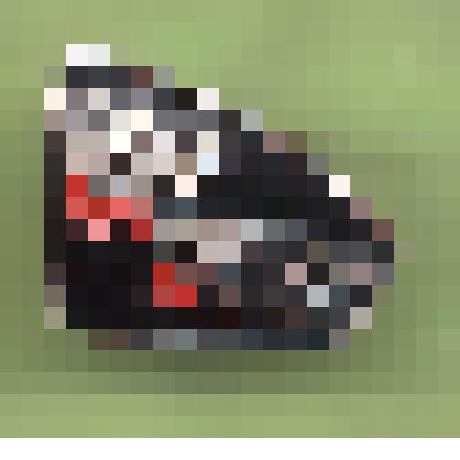 Значок  с  надписью Moscow News