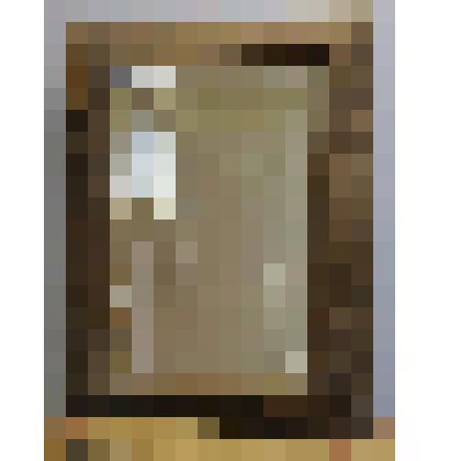 Зеркало настенное в деревянной раме