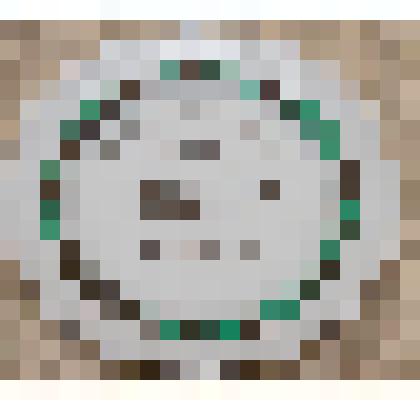 Тарелка декоративная, с волнообразными краями, окантовкой черного и зеленого цвета и надписями по кругу: "ARMOURED FORCES MUSEUM", по горизонтали: "LATRUM"