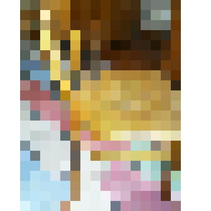 Стул деревянный жесткий светло-коричневого цвета