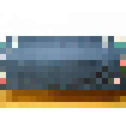 Платок черный, по кромке - рисунок в виде мелких цветов