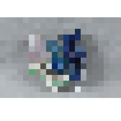 Изразец неправильной формы рельефный полихромный (левая часть панно) с изображением фрагмента пейзажа; цвета: бледно-розовый, белый, светло-зеленый, ультрамариновый. 
Камин керамический, разноцветный, по рис. худ. Врубеля на тему "Микула Селянинович и Вол