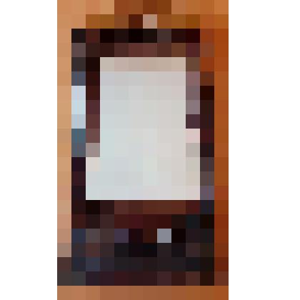 Зеркало в деревянной резной раме