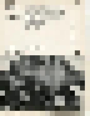 Открытка. Волгоград. Центральный универмаг. На Центральном рынке. Советские воины на площади Павших борцов перед зданием универмага. 1943 год. Из комплекта "Город-Герой Волгоград"