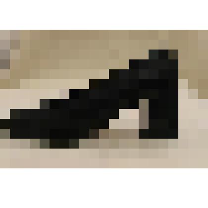 Обувь XIX-XX вв. Туфля левая женская черного цвета. На стелке желтого цвета указан размер "37 1/2" и фирма изготовитель "VIGOR" "ITALIAN STYLE"