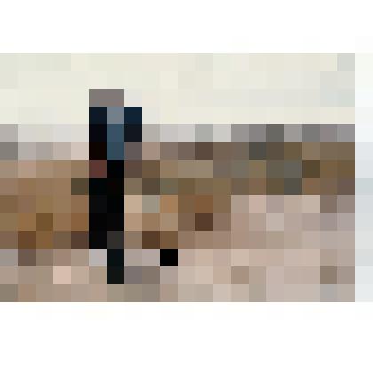 Ф/цв. Экспедиция на озеро Эльтон: на берегу озера - Костыряченко Александр, оператор Энгельсского телевидения рядом с камерой на штативе. Волгоградская обл. 2003 г