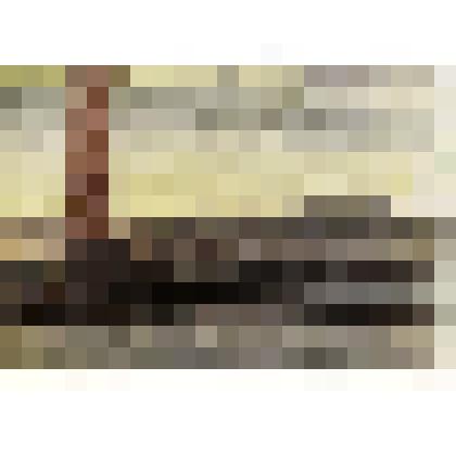 Почтовая карточка "Ленинград в дни Отечественной войны. У Ростральной колонны"