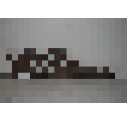 Фрагмент резного оконного наличника