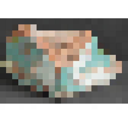 Изразец печной стенной угловой рельефный полихромный. Фрагмент