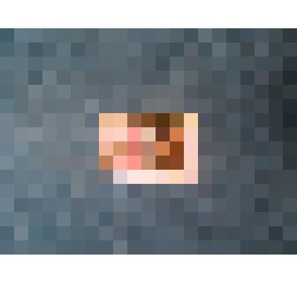 Марка "Солдат, сбивающий немецкий указатель"