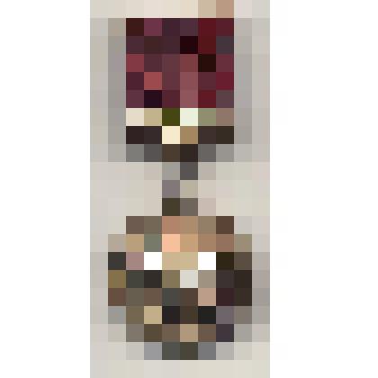 Значок нагрудный "Молодой гвардеец ХI пятилетки" III степени, члена ВЛКСМ; золотистого, рубиново-красного цвета; с булавочным креплением. Из коллекции по теме "Комсомол"