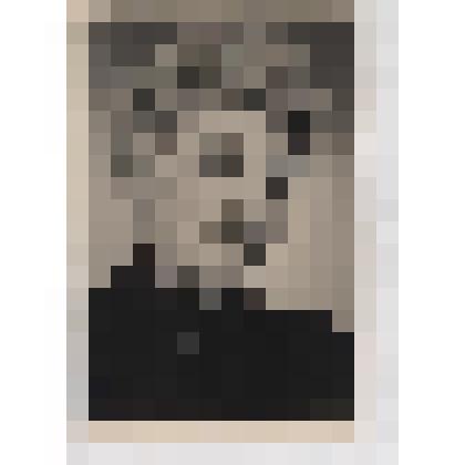 Фотооткрытка черно-белая. Портрет женщины средних лет, погрудный, вполоборота, в темном жакете. Внизу надпись: /Ф. Раневская/