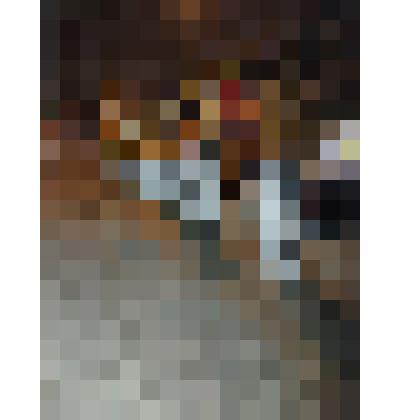 Ф/цв. Крестный ход на праздник Крещения Господня в г. Покровске-Энгельсе (священнослужители с хоругвями и иконами идут по ночной улице Петровская). 18-19.01.2016