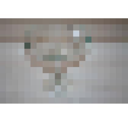 Ваза на высокой фигурной ножке