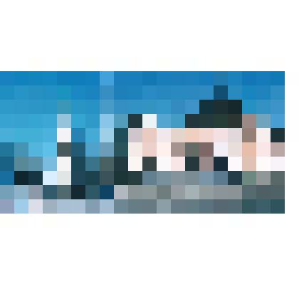 Фотооткрытка. Памятник Ермаку и здание исторического музея в Тобольске