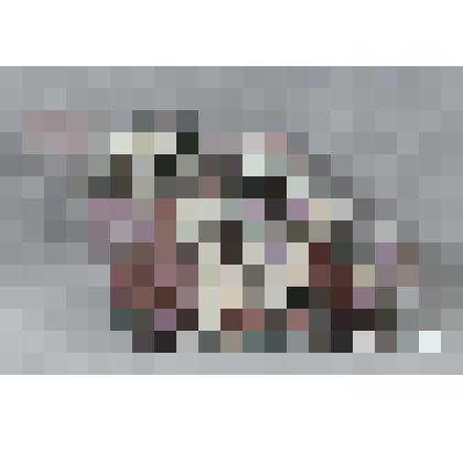 Изразец неправильной формы рельефный полихромный (левая часть панно)
с изображением головы лошади. 
Камин керамический, разноцветный, по рис. худ. Врубеля на тему "Микула Селянинович и Вольга"