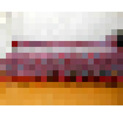 Скатерть домотканная темная (красно-серая клетка) с кружевом по центру, по краю - кисти