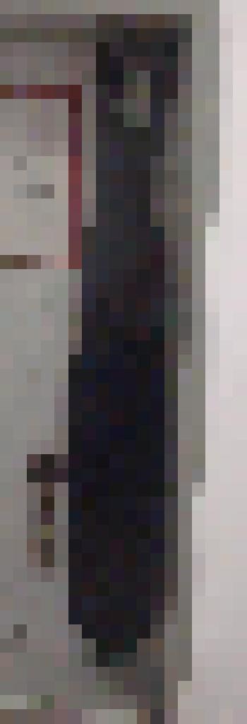 Галстук мужской принадлежал В.Н. Баварину