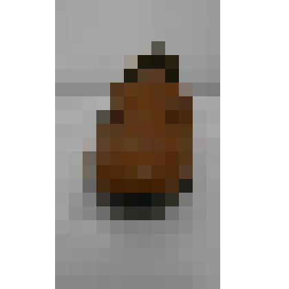 Обувь XIX-XX вв. Туфля правая женская кожаная светло-коричневого цвета, классическая. Носочная часть выполнена в форме скругленного каре (овала), каблуки низкие (до 4,5 см.), украшают туфли накладные детали. Туфли фирмы "Скороход"