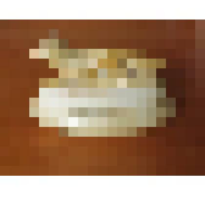 Пепельница из белого гранита