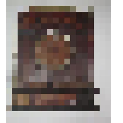 Часы настенные в деревянной оправе