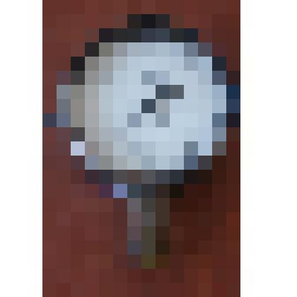 Манометр для измерения давления жидкости и газа в трубопроводе