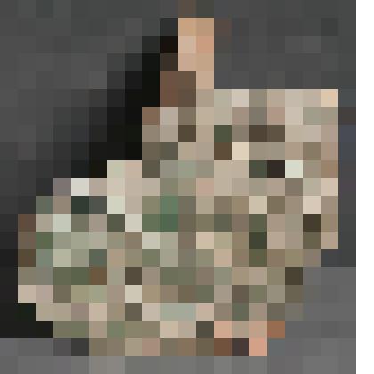 Изразец печной  стенной рельефный зеленый. Фрагмент